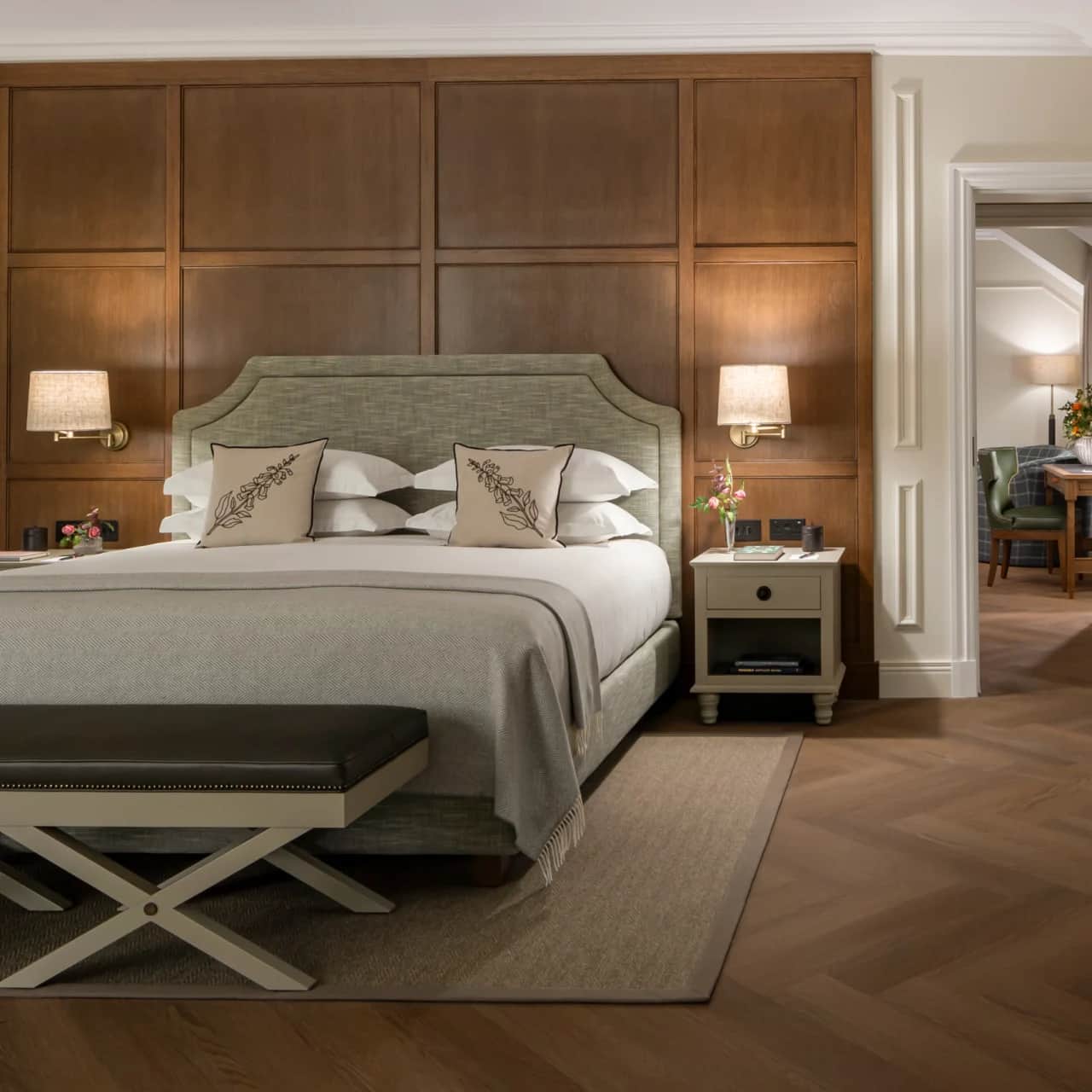 Astoria | Mink | @ Dunluce Lodge, Northern Ireland