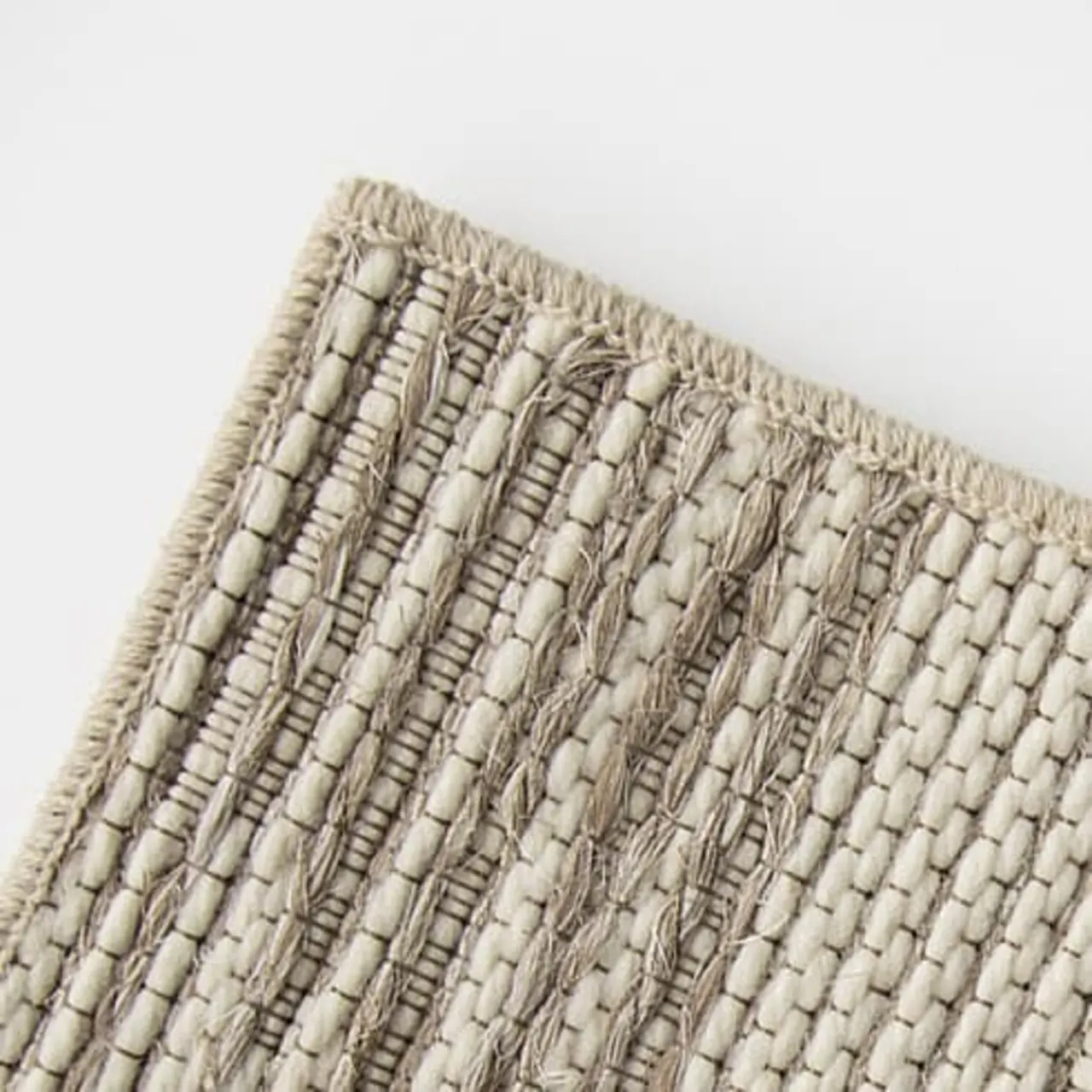 Sideline Serged Finish on Limited Edition's Sisalana