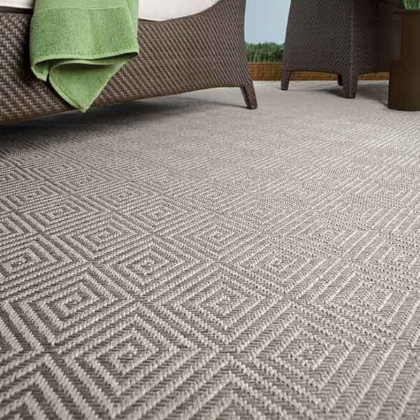 freshen up: a cambridge synthetic rug in elegant platinum freshens up your space, indoors or outdoors