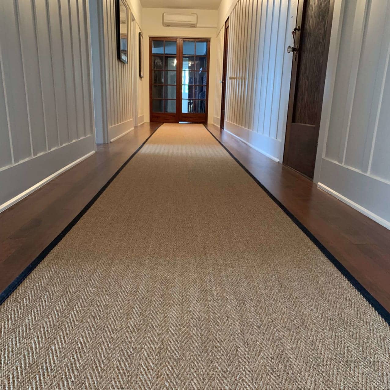 Astute Curry hallway runner